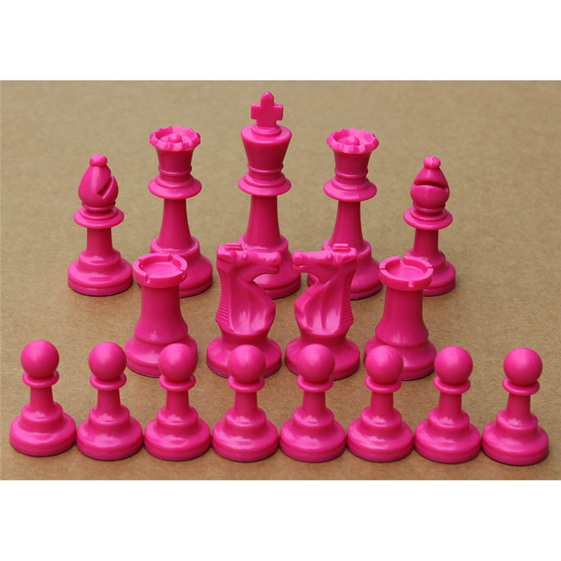 Colorful Plastic Chess Pieces  - Board Game Queen บทวิจารณ์และราคา
